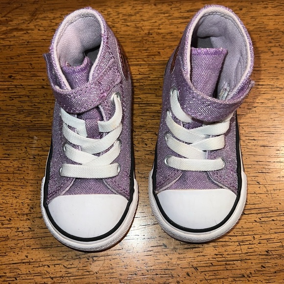 Purple sparkly high-top converse toddler - Picture 4 of 6